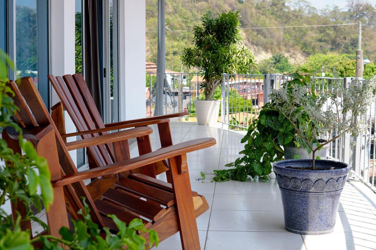 Puerta Del Cielo Quepos Hotel Екстериор снимка