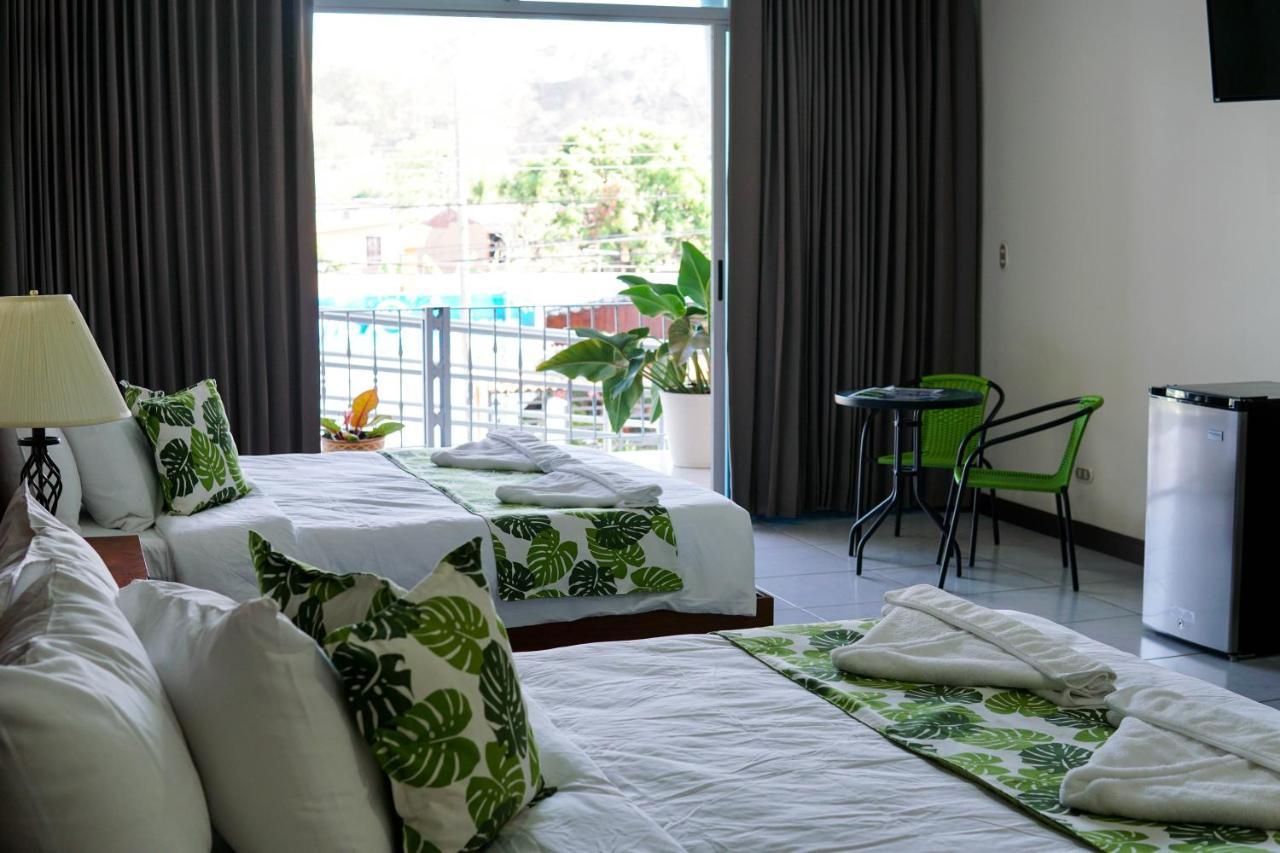 Puerta Del Cielo Quepos Hotel Екстериор снимка