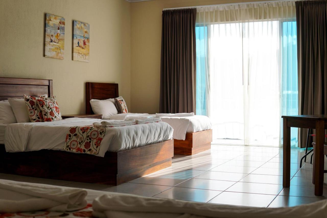 Puerta Del Cielo Quepos Hotel Екстериор снимка