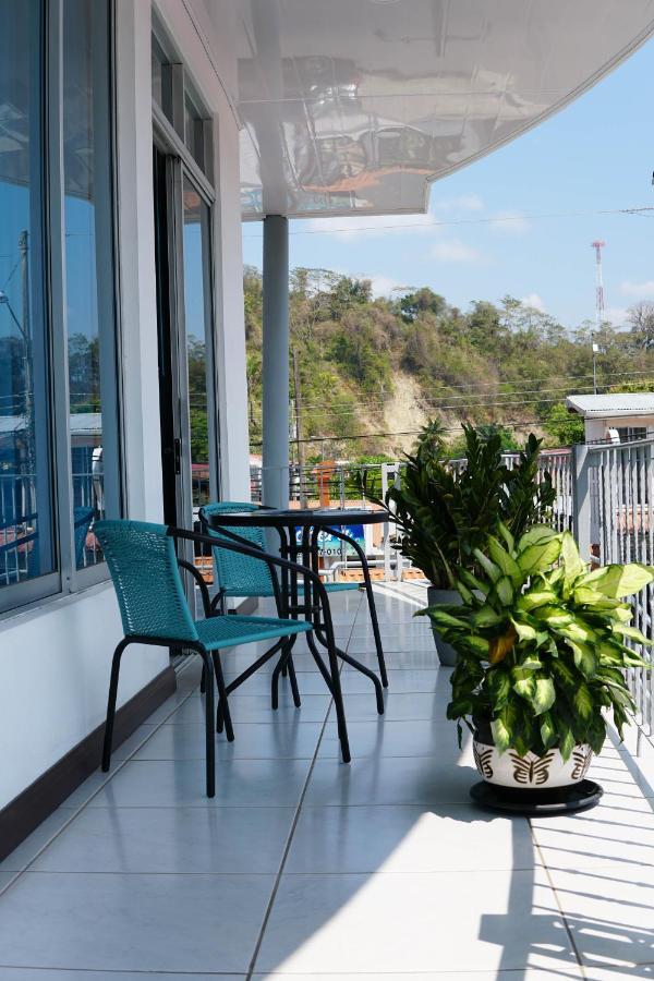 Puerta Del Cielo Quepos Hotel Екстериор снимка